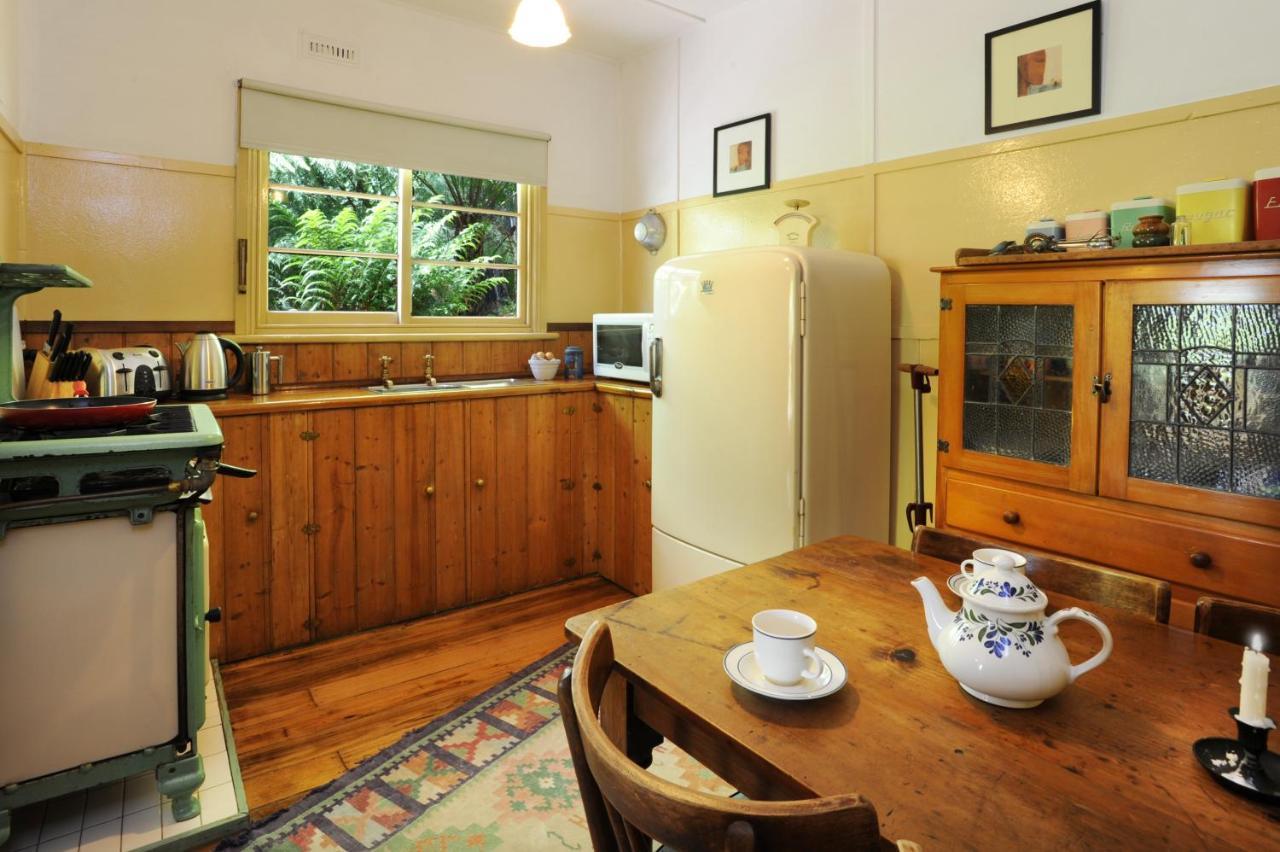 Como Cottage Accommodation Olinda Esterno foto